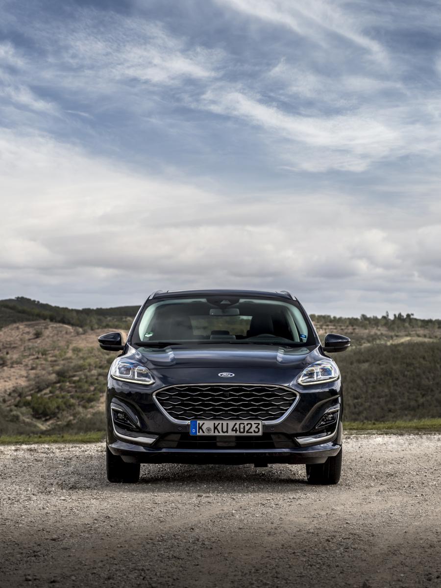  Ford Kuga Vignale EcoBlue Hybrid 2020 года  (EU) (фото 3 из 48)
